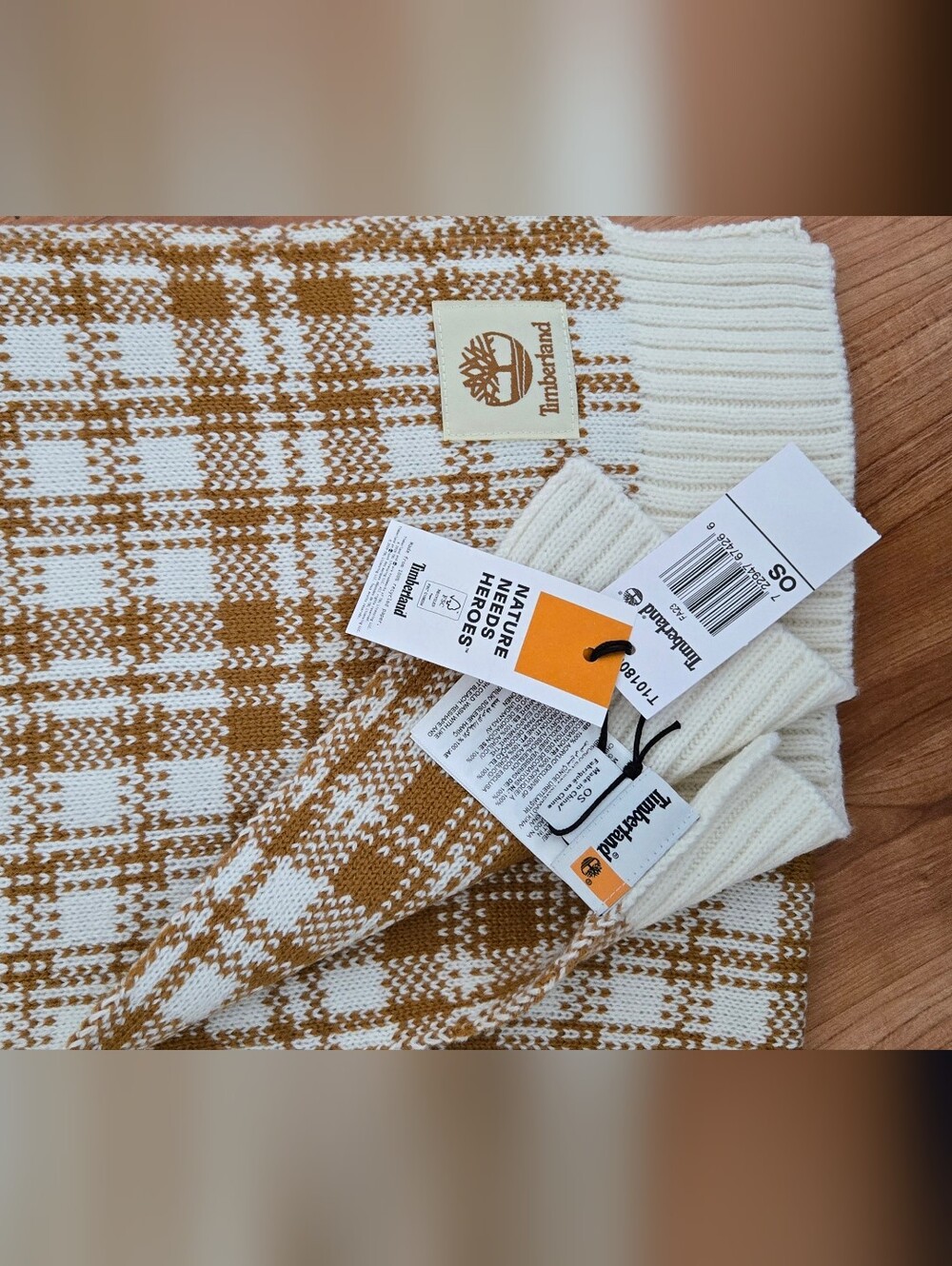 NWT Timberland Cream and Tan Buffalo Plaid Scarf